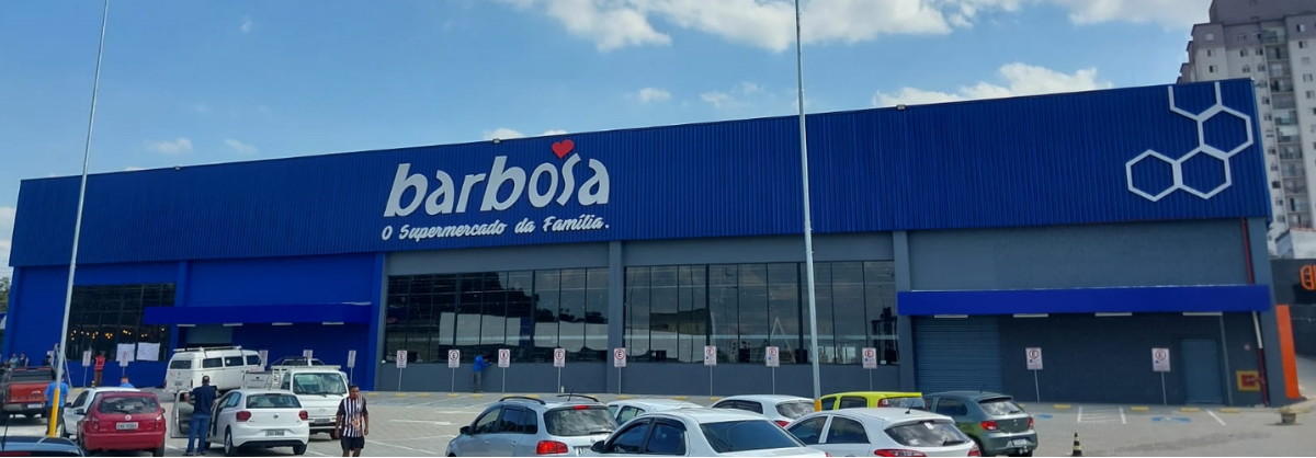 Iluminação no Barbosa Supermercados